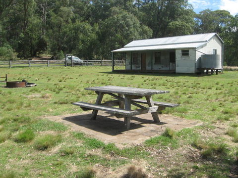 Creel Lodge - Victoria Tourism 0