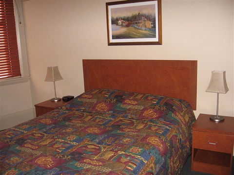 Lion Rampant Hotel - Victoria Tourism 0