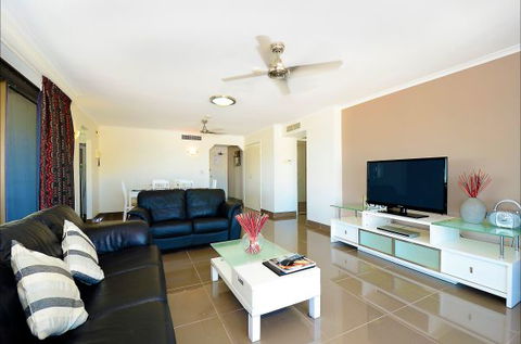 Marrakai Apartments - Caravan Park Accommodation 0