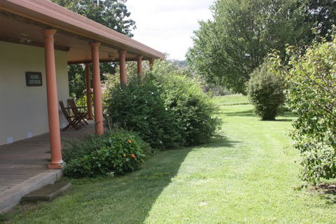 Old Bara Farmstay - Caravan Park Accommodation 5