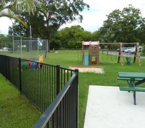 Riverside Holiday Park - Caravan Park Accommodation 2
