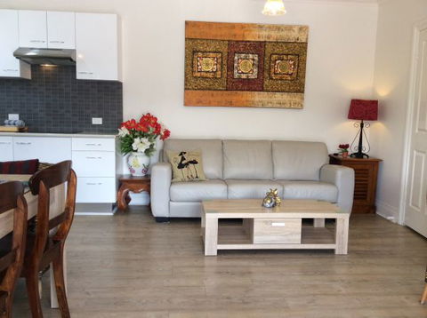 Rose Cottage - Caravan Park Accommodation 6