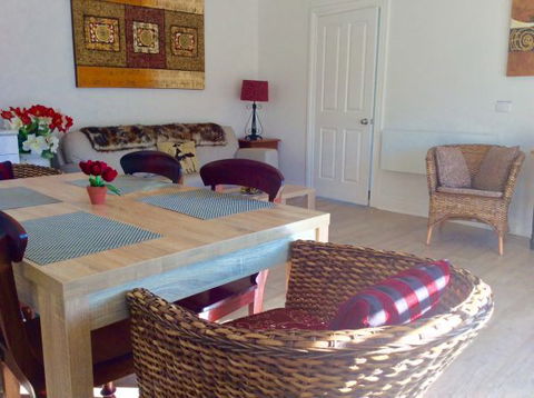Rose Cottage - Caravan Park Accommodation 8