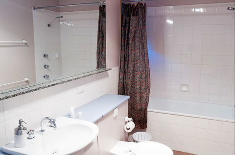 Oberdere Three - Caravan Park Accommodation 5