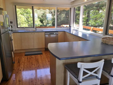 Surfside On Mollymook Beach - Tourism Listing 3