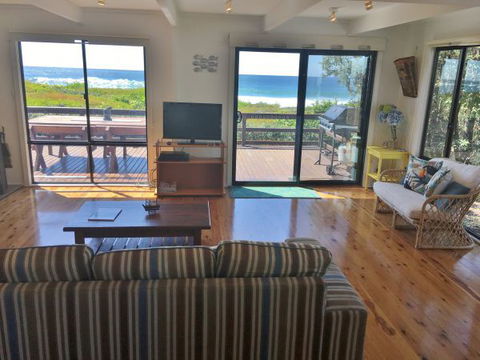 Surfside On Mollymook Beach - Tourism Listing 5