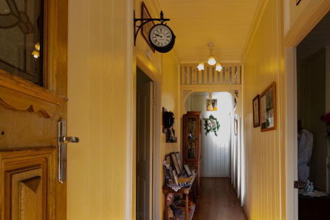 Tenterfield Historic Luxury Cottage - Tourism Bookings WA 5