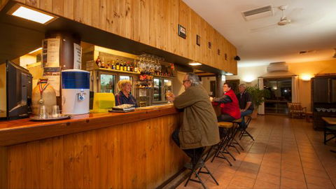 Tilmouth Well Roadhouse - Victoria Tourism 4