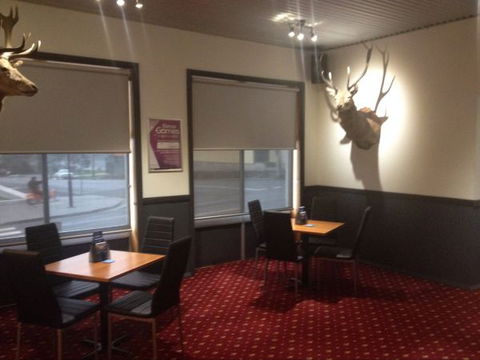 Top Pub - Caravan Park Accommodation 2