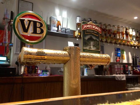 Top Pub - Caravan Park Accommodation 3