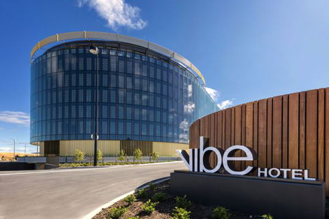 Vibe Hotel Canberra - Caravan Park Accommodation 1