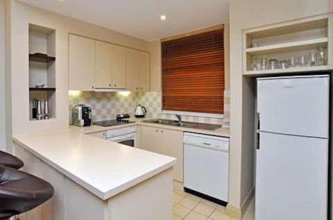 Elderslie House - Caravan Park Accommodation 16