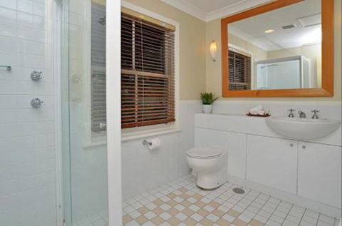 Elderslie House - Caravan Park Accommodation 20