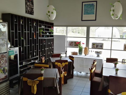 Vineyard Hill Resort - Caravan Park Accommodation 7
