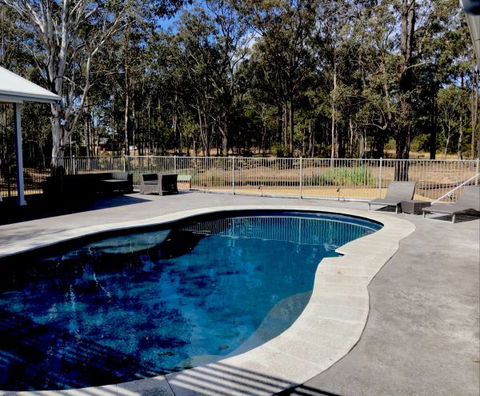 Elderslie House - Caravan Park Accommodation 12
