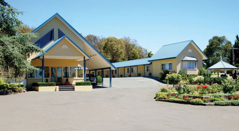 Willows Motel Goulburn - Caravan Park Accommodation 0