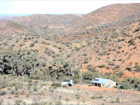 Nudlamutana Hut - Victoria Tourism 3