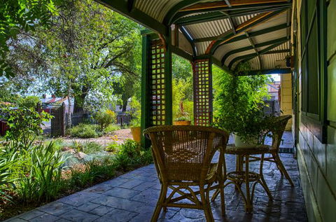 Rushton Cottage Bed And Breakfast - Caravan Park Accommodation 1