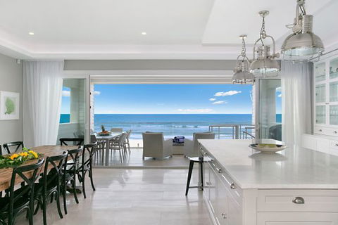 Oceans 74 - An Elite Holiday Home - Caravan Park Accommodation 9