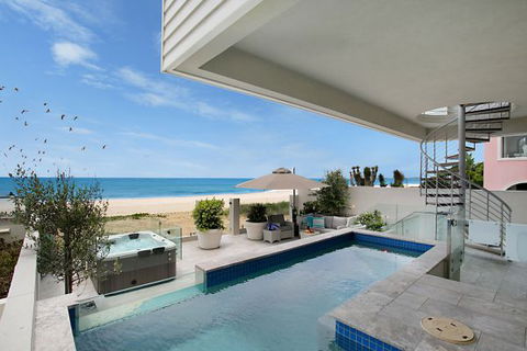 Oceans 74 - An Elite Holiday Home - Caravan Park Accommodation 11