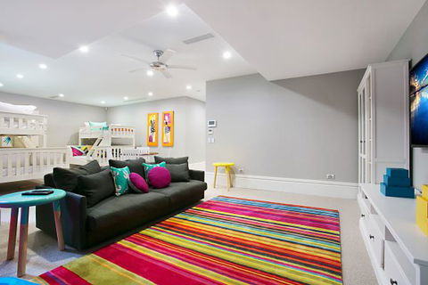 Oceans 74 - An Elite Holiday Home - Caravan Park Accommodation 16
