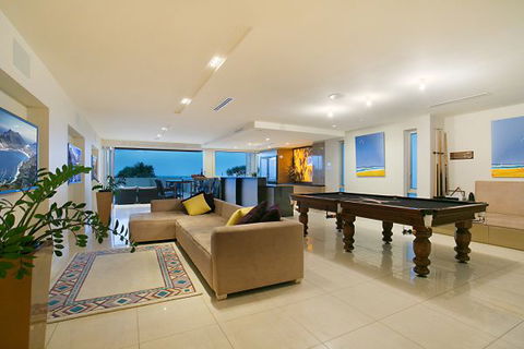 Oceans 74 - An Elite Holiday Home - Caravan Park Accommodation 33