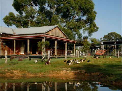 Tobruk Sydney Farm Stay - Caravan Park Accommodation 0
