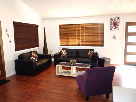 Bluewater Getaway - Accommodation Newcastle 1