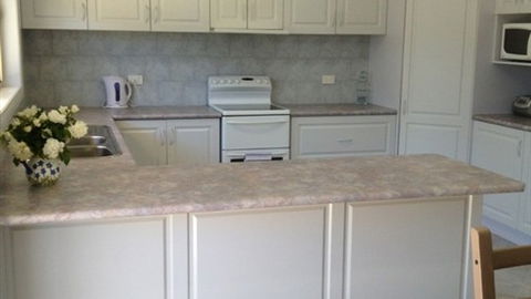 Ulmara Holiday Unit - Caravan Park Accommodation 3