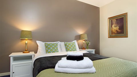 Lake Como Villa & Studio - Daylesford - Tourism Listing 1