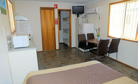 Ardrossan Caravan Park - Victoria Tourism 1