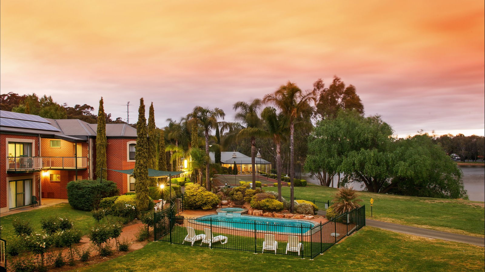 Clare Country Club Logo and Images