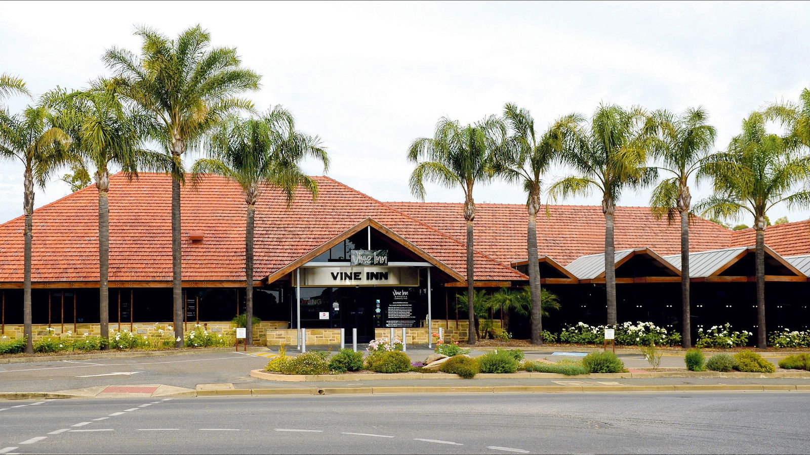 Barossa Vine Inn Logo and Images