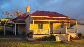 Charlie Bates Cottage - thumb 4