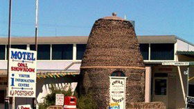 Andamooka Dukes Bottlehouse Motel - Victoria Tourism 3