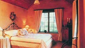 Adelaide Hills Country Cottages - Lavender Fields Logo and Images