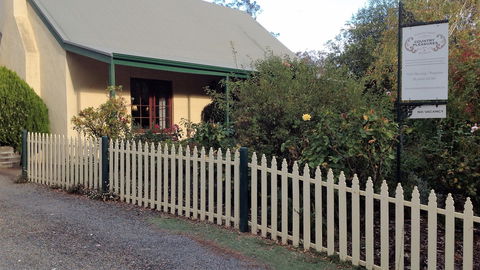Country Pleasures Bed And Breakfast - Victoria Tourism 5
