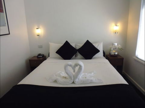 Apartments Of South Yarra - Caravan Park Accommodation 3