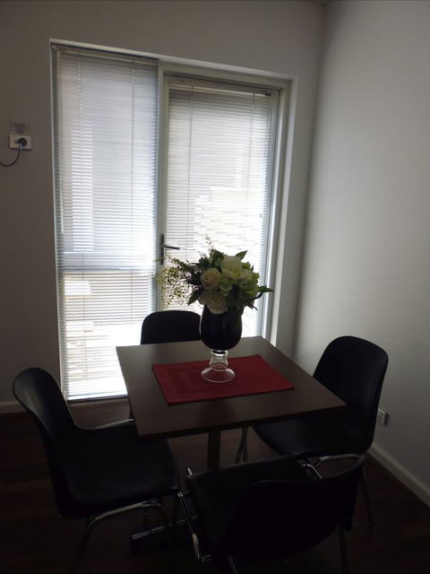 Apartments Of South Yarra - Caravan Park Accommodation 6
