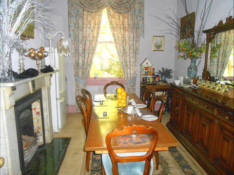 Belmont Bed & Breakfast - Caravan Park Accommodation 3