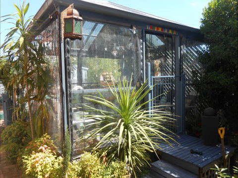 Belmont Bed & Breakfast - Caravan Park Accommodation 7