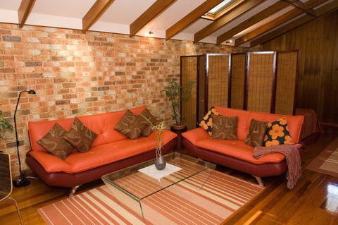 Bet's Bed And Breakfast Studio - Victoria Tourism 3