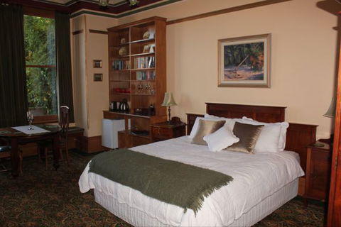 The Turret House - Car Rental 4