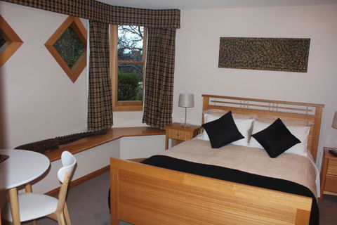 The Turret House - Car Rental 6