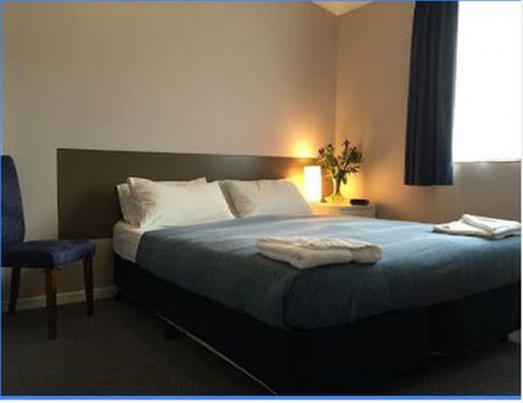 Aalberg Chalet Jindabyne - Victoria Tourism 1