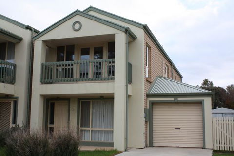 Century 21 SouthCoast: The Lighthouse At Port Willunga - Car Rental 0