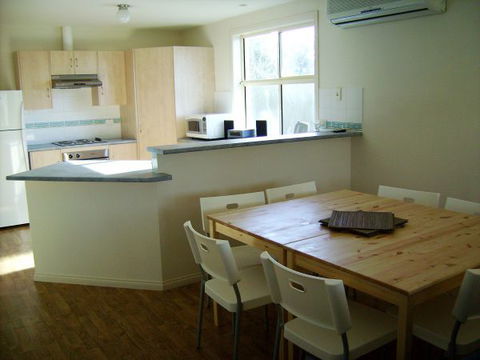 Century 21 SouthCoast: The Lighthouse At Port Willunga - Car Rental 3