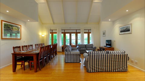Kangaroo Island Garden Cottages - Car Rental 0