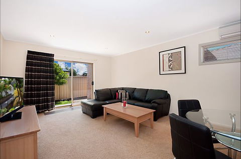 Hamilton Accommodation - Tourism Bookings WA 2