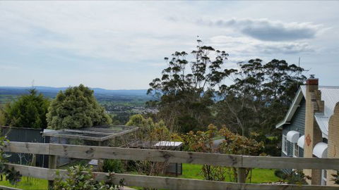 Clifden Cottage - Victoria Tourism 9